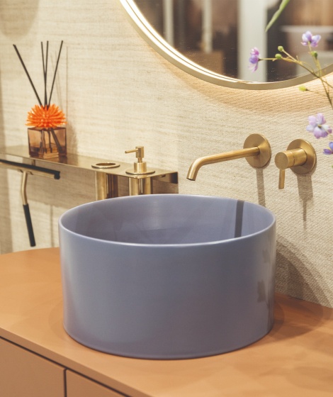Shelf with 2 accessory holes